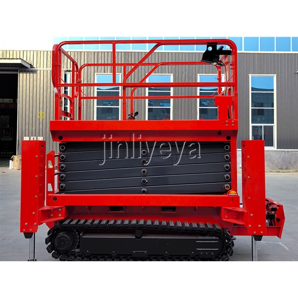 履帶（dài）自行升降機