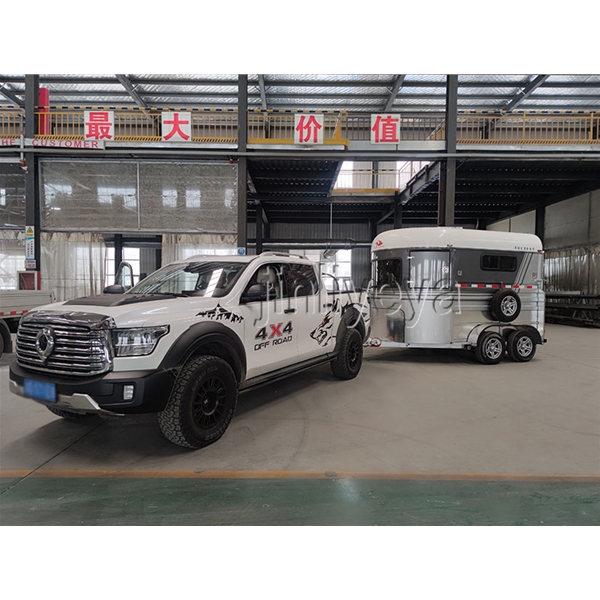 拖掛（guà）運馬車（chē）