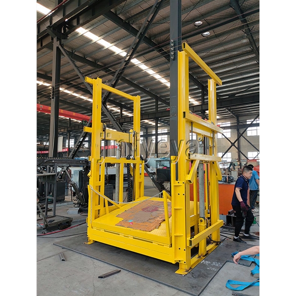 導軌式升（shēng）降（jiàng）平台