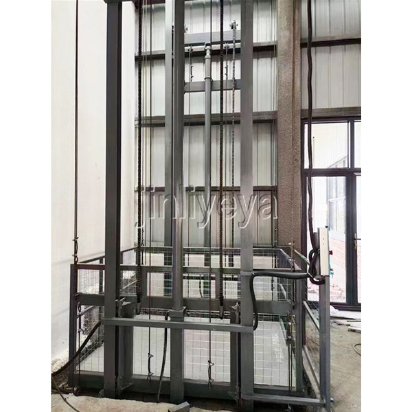 導軌式升降平台